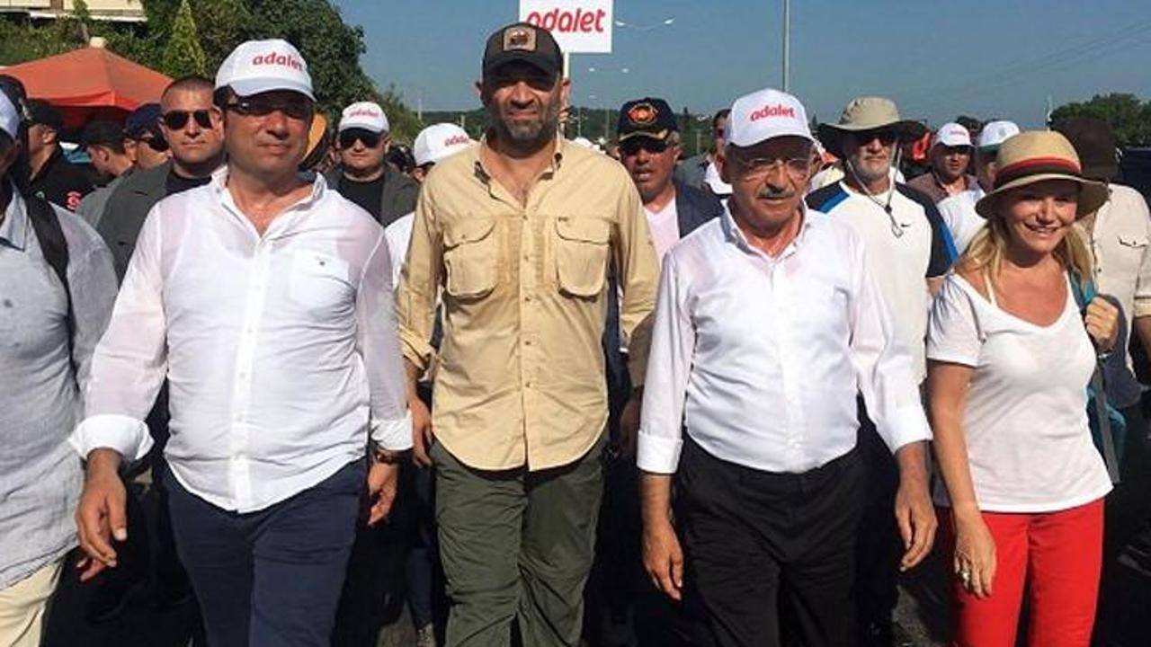 Arka Sokaklar oyuncusu Şevket Çoruh Kılıçdaroğlu ile birlikte yürüdü