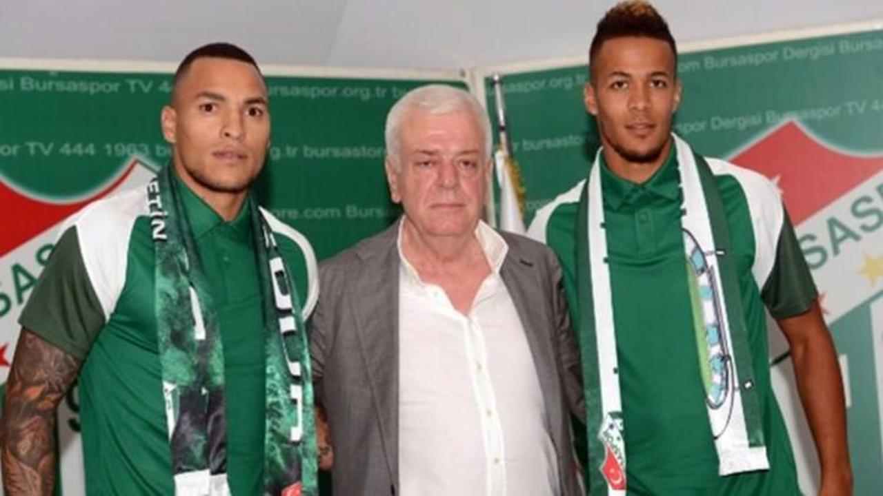 Bursaspor iki transferine imzayı attırdı