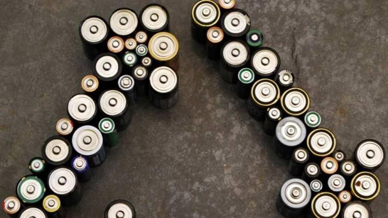 Okullar 7 ayda 350 ton atık pil topladı