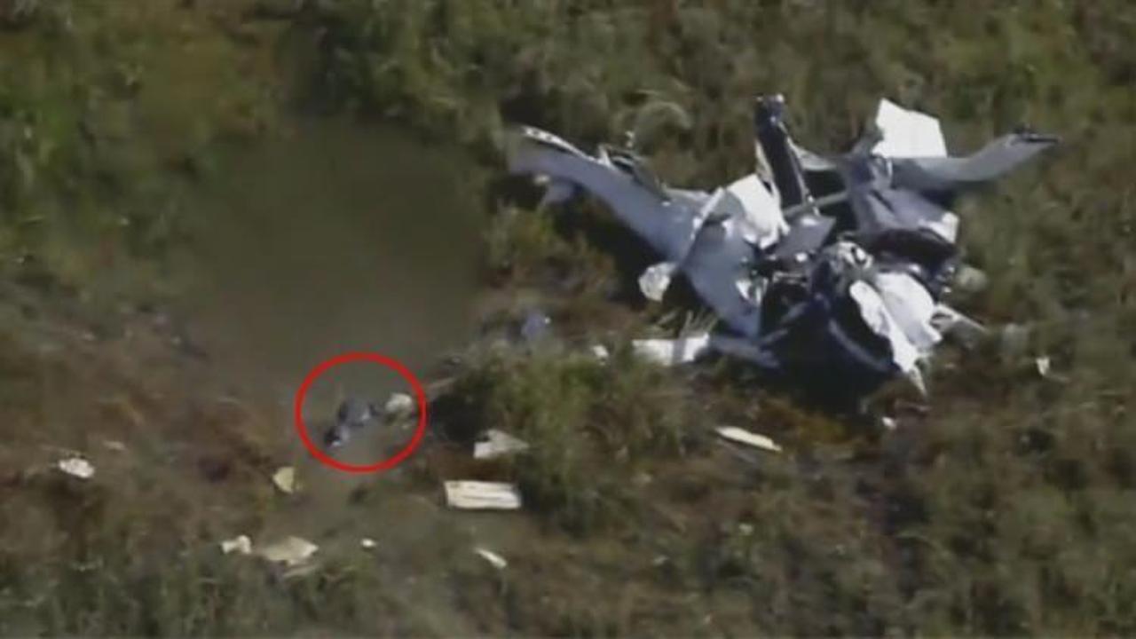 U&ccedil;ak d&uuml;şt&uuml;, timsah enkazdaki cesedi yedi!