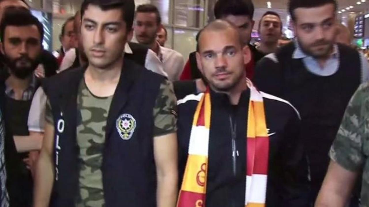 Havalimanında Wesley Sneijder izdihamı
