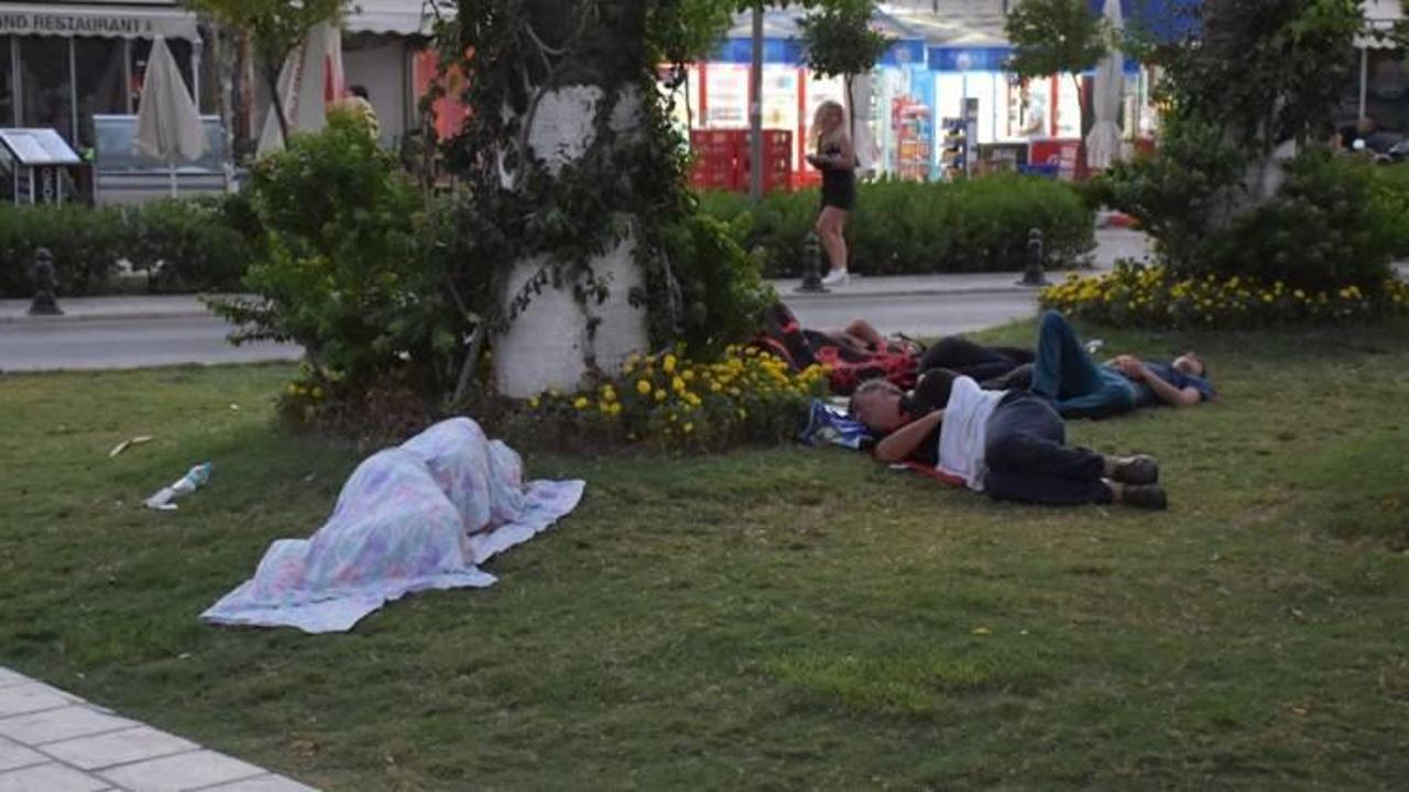 Deprem sonrası T&uuml;rkiye harekete ge&ccedil;ti!