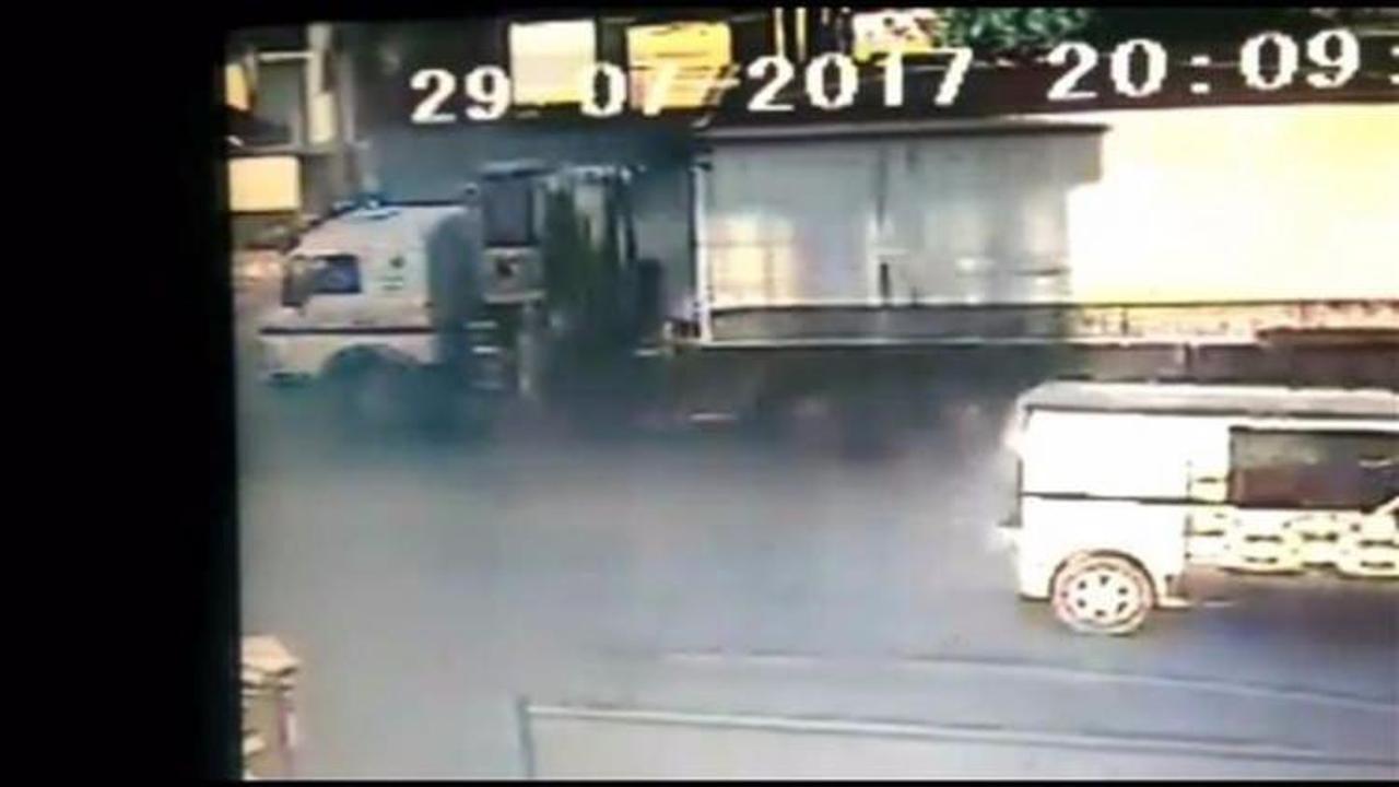 Vinç kiraladılar, evi çalıp TIR'a yüklediler!