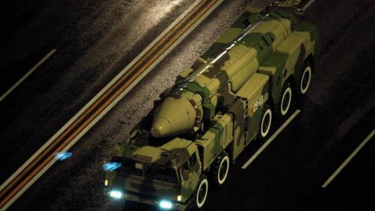 Çin ordusundan yeni model balistik füze