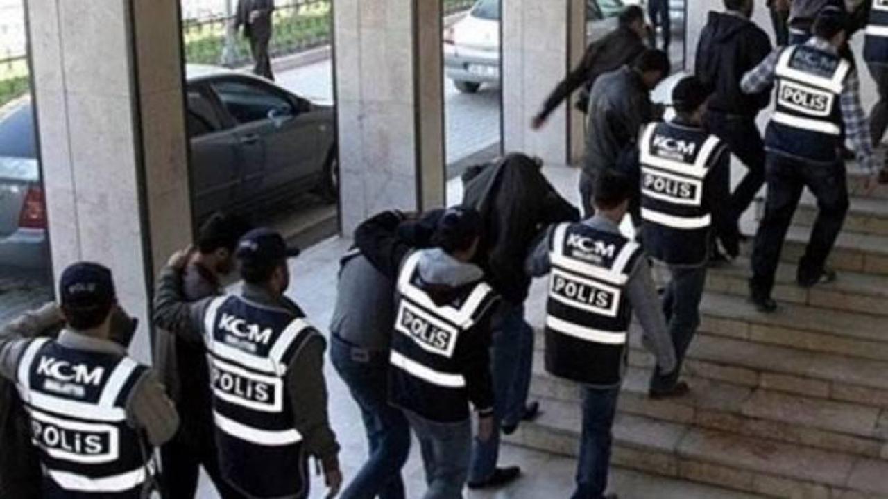 Tek operasyonla 5 sahte polis &ccedil;etesi &ccedil;&ouml;kertildi