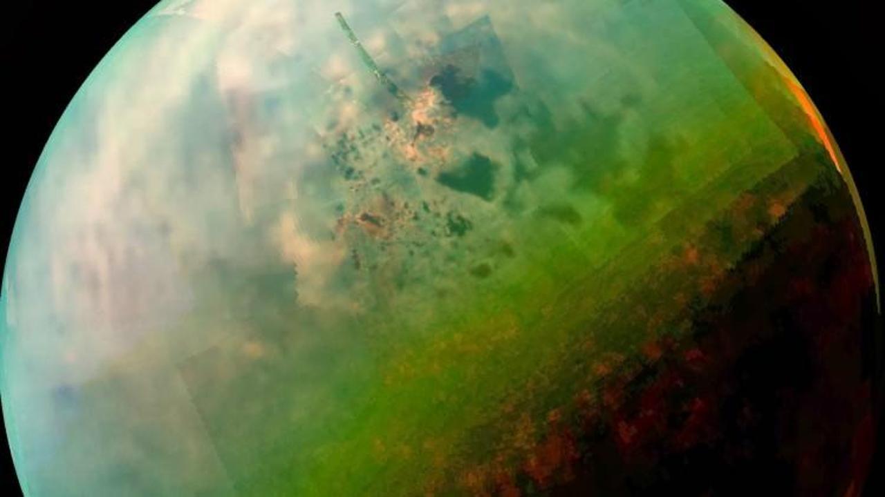 Titan'da hücre zarı kimyasalı bulundu