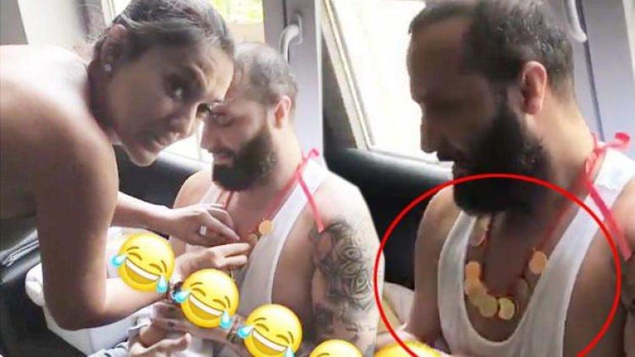 Demet Akalın Berkay'ı altına boğdu