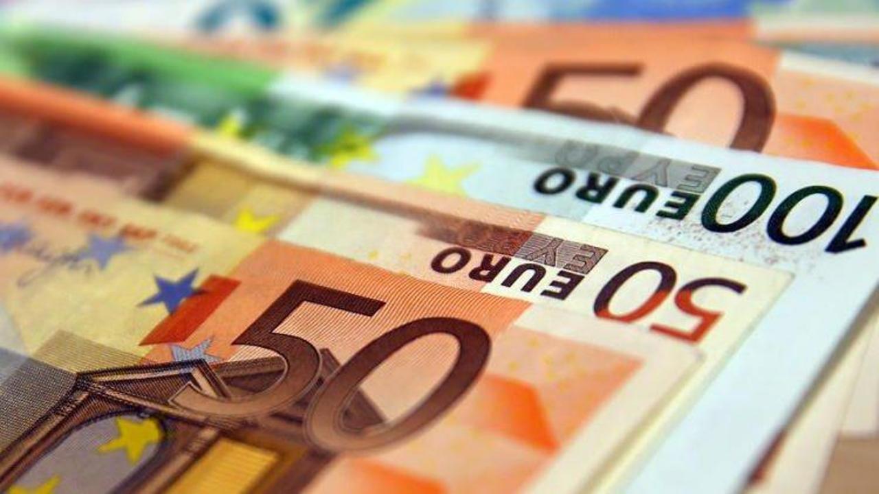 Euro - dolar savaşında ibre kayıyor!