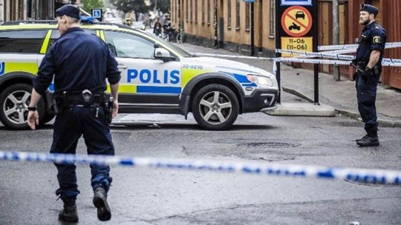 Partiyi bastılar! İsveç'te silahlı saldırı
