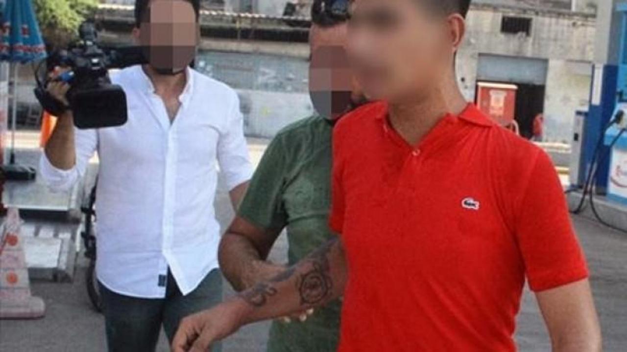 Polisi g&ouml;r&uuml;nce uyuşturucuları poşetle yuttu