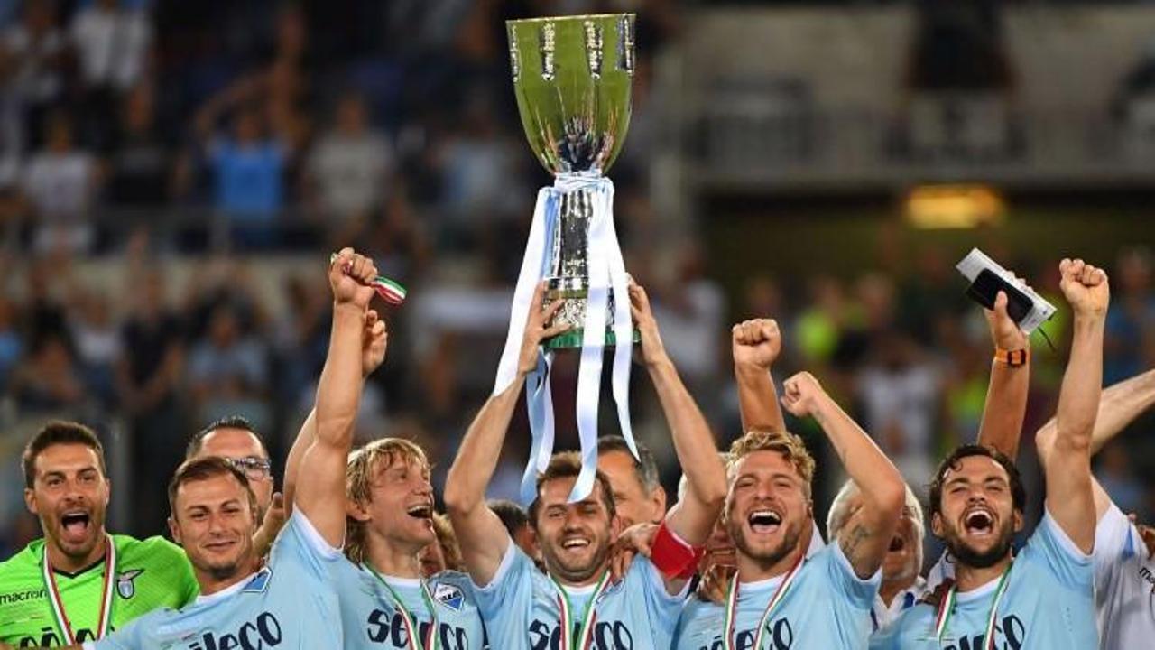 Juve'yi yıkan Lazio kupanın sahibi