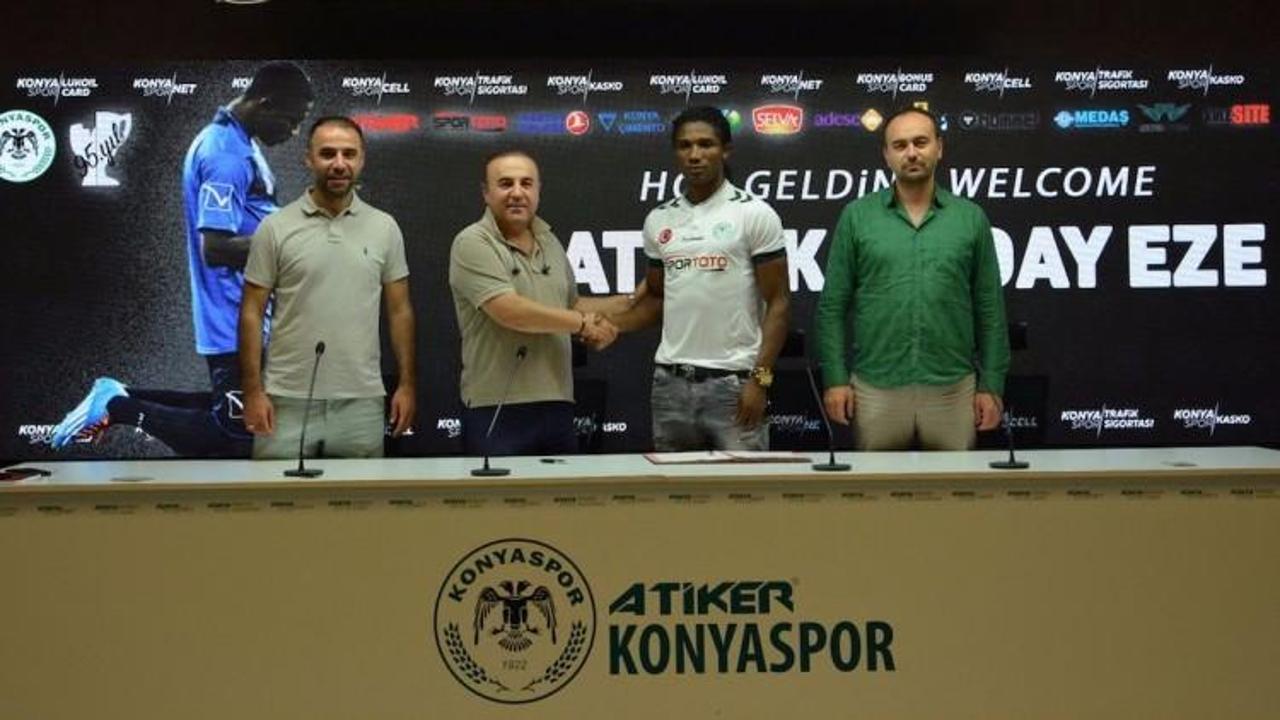 Konyaspor'un yeni forveti imzayı attı