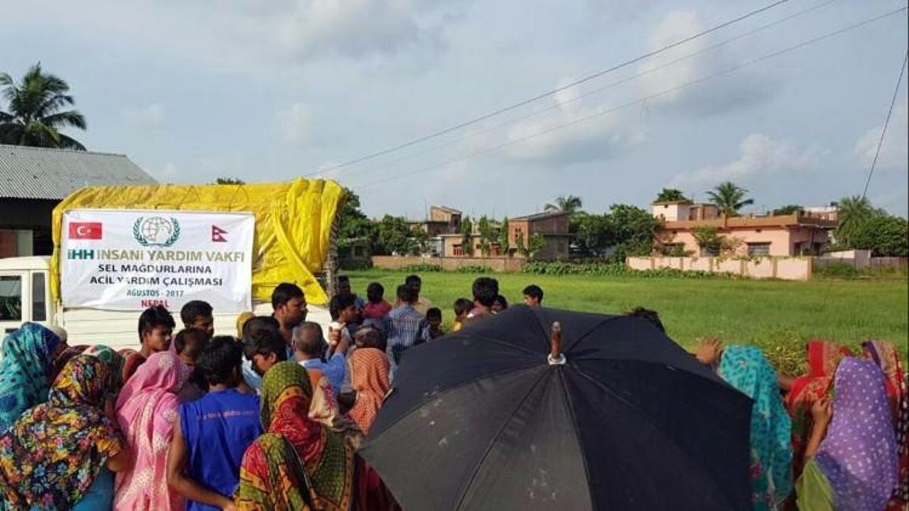 İHH’dan selin vurduğu Nepal’e acil yardım