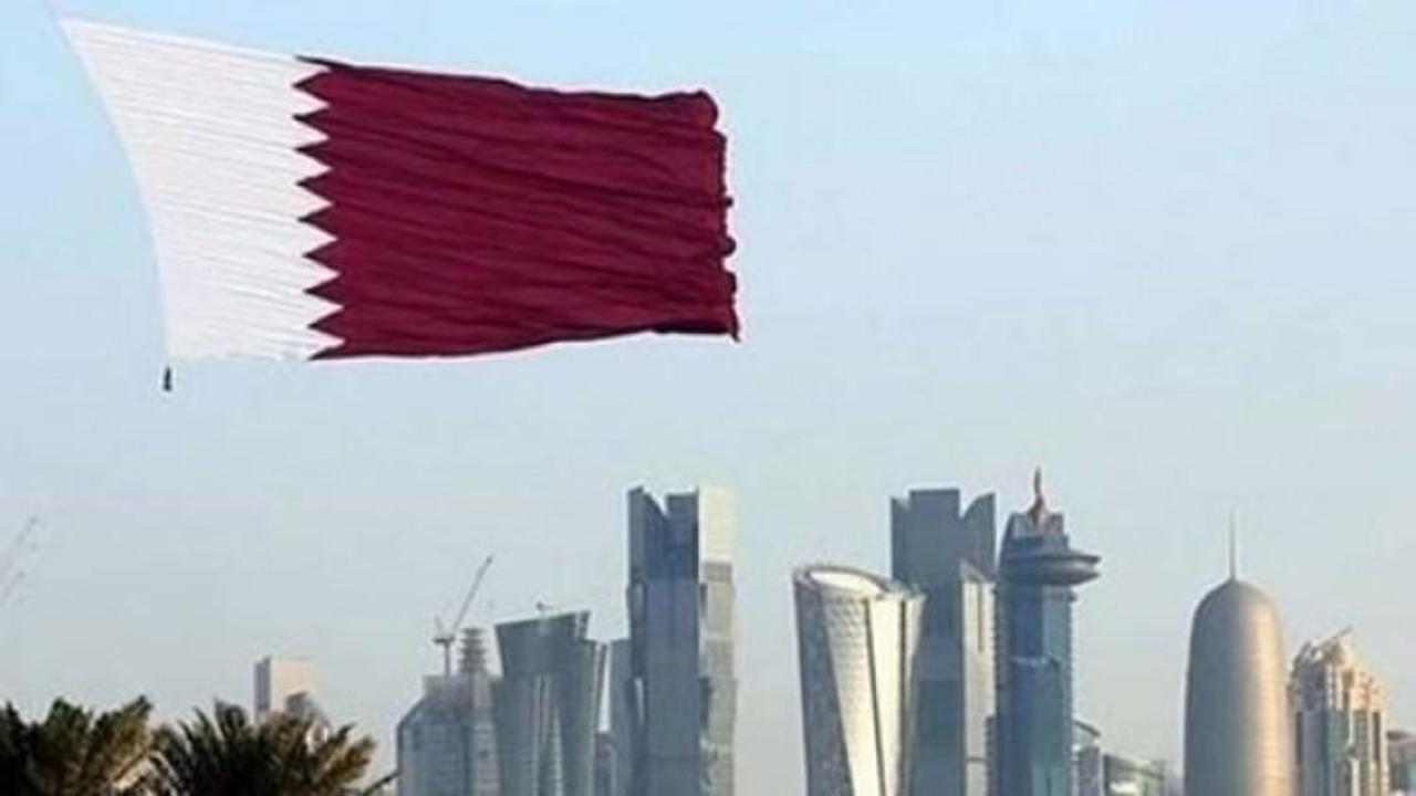 Bir ülke daha Katar'la ilişkileri kesti!