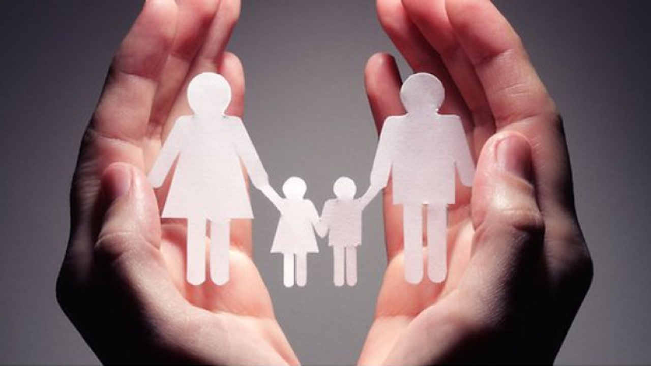 Hiper ebeveynlik özgüveni yok ediyor!