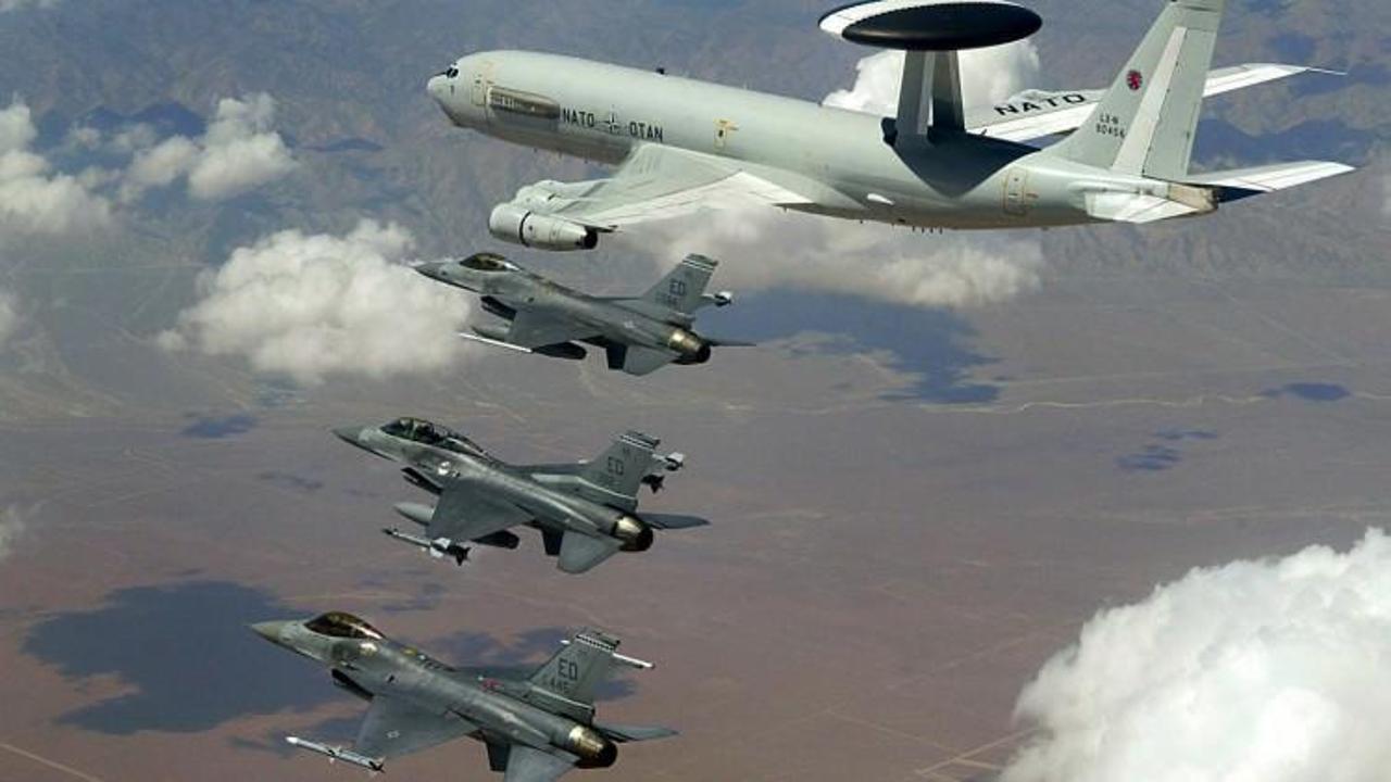 NATO uçakları düğünü bombaladı!