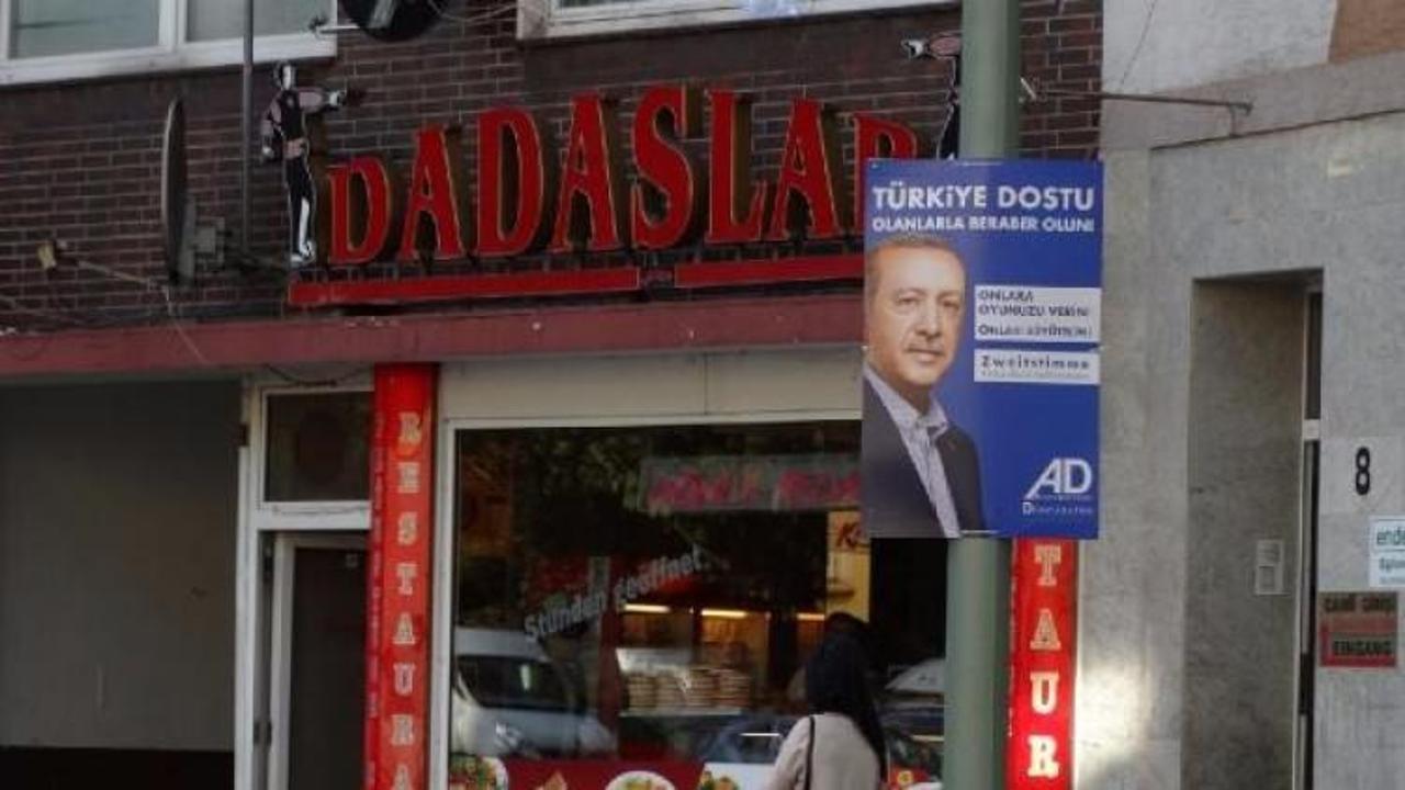 Almanya'daki seçim afişlerinde 'Erdoğan' sürprizi!
