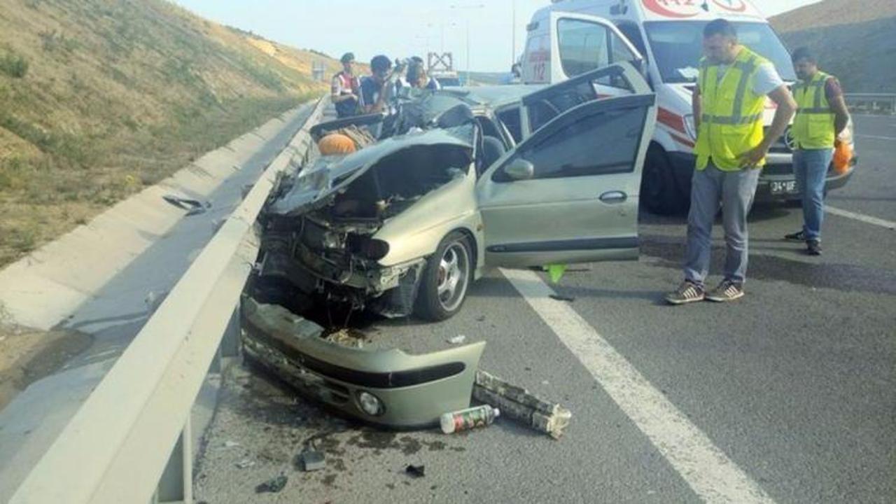 İstanbul'da feci kaza! &Ouml;l&uuml; ve yaralılar var