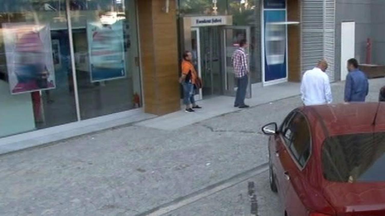  İstanbul&rsquo;da silahlı banka soygunu