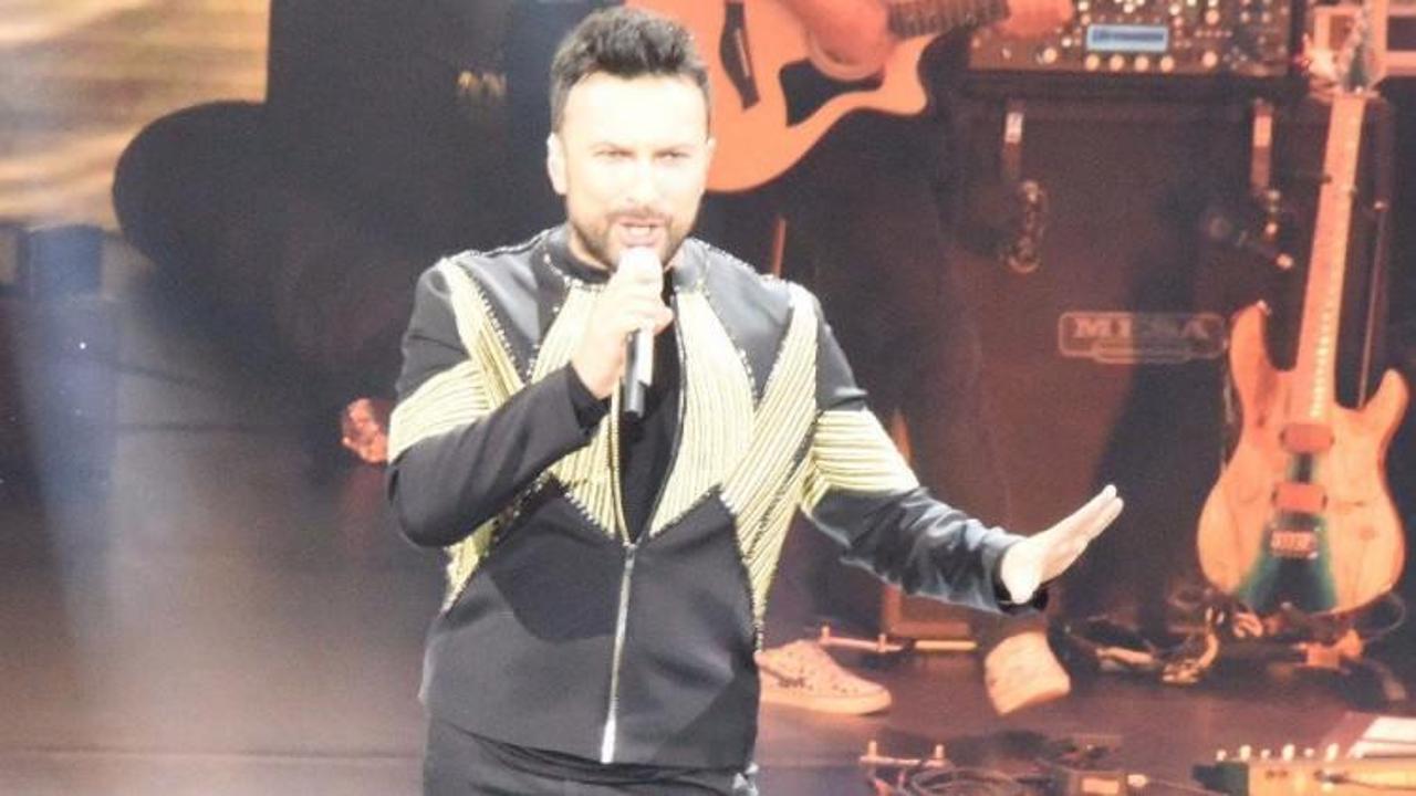 Megastar Tarkan'ın havlusunu bakın kim kaptı!