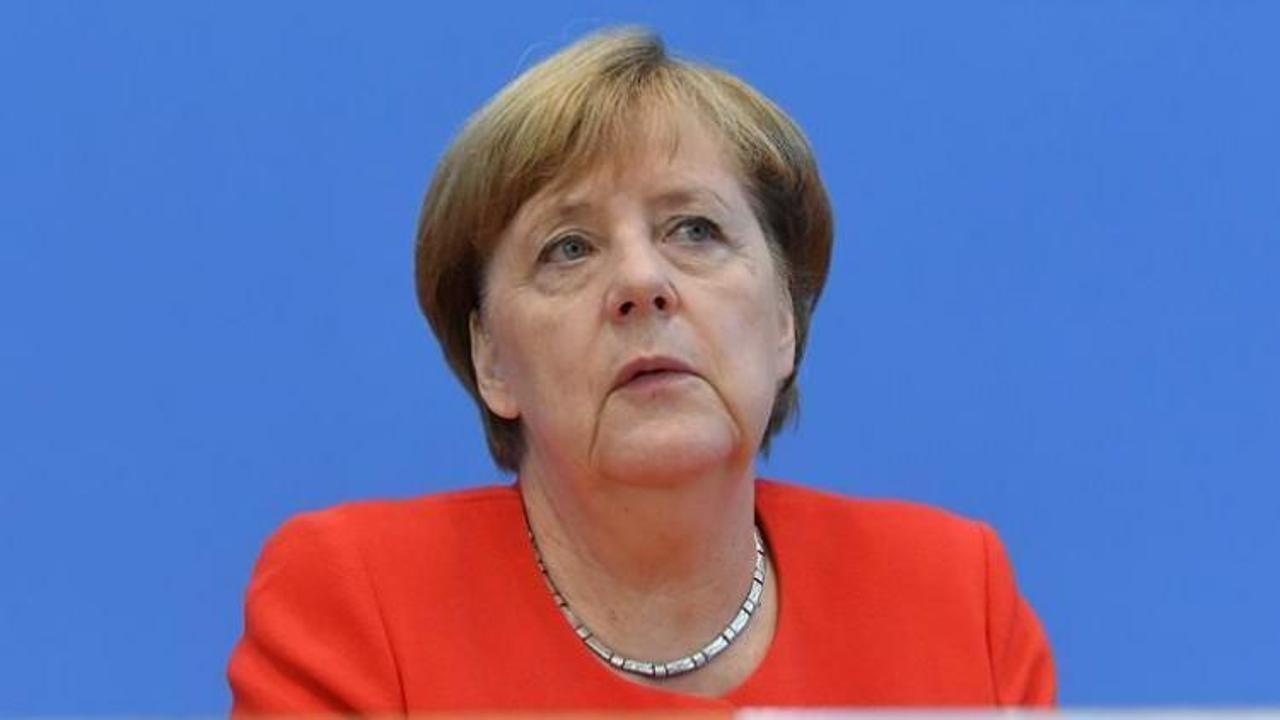 12 dev Merkel'i yolda bıraktı! Almanya'dan kaçış
