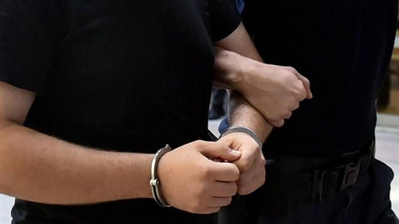 Antalya'da FETÖ operasyonu: 10 polise gözaltı