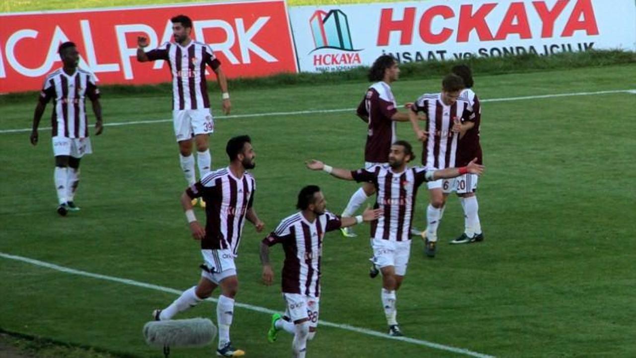 Elazığspor Rize'ye acımadı! 3 puanı 3 golle aldı
