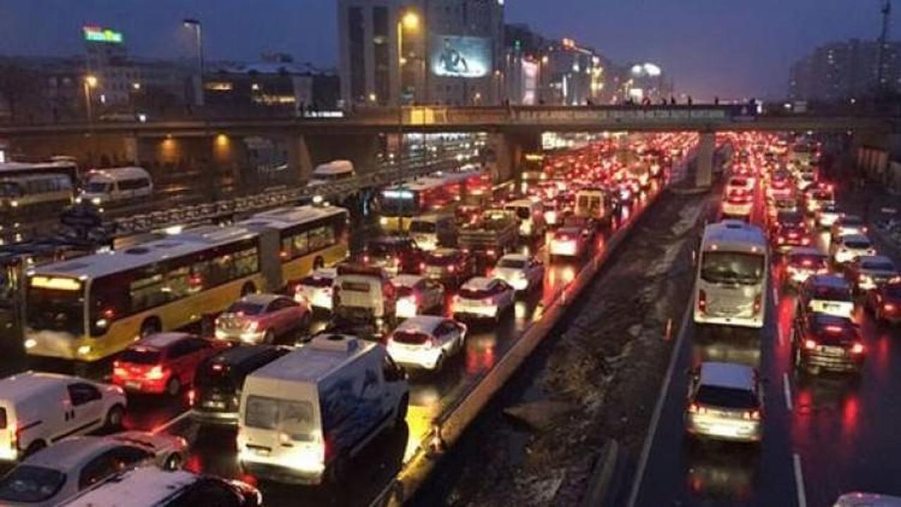 İstanbul'da akşam trafiği kâbusu