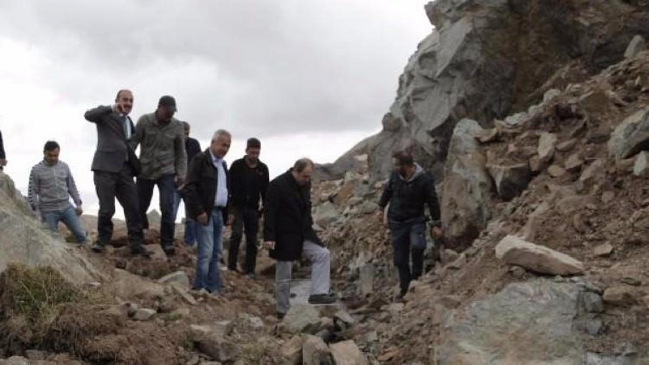 Kayyumdan Hakkari'ye dev hizmet! Su sorunu &ccedil;&ouml;z&uuml;ld&uuml;