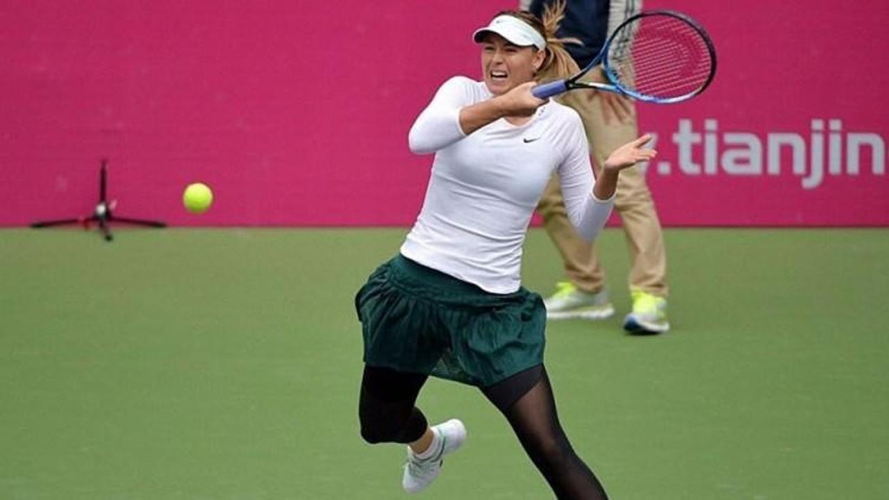 Sharapova Çin'de yarı finalde