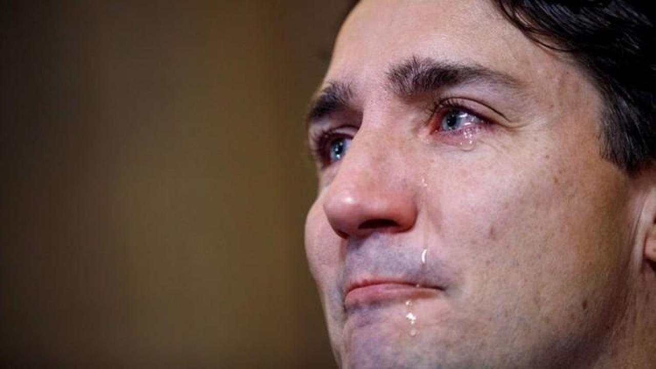 Başbakan gözyaşlarını tutamadı!