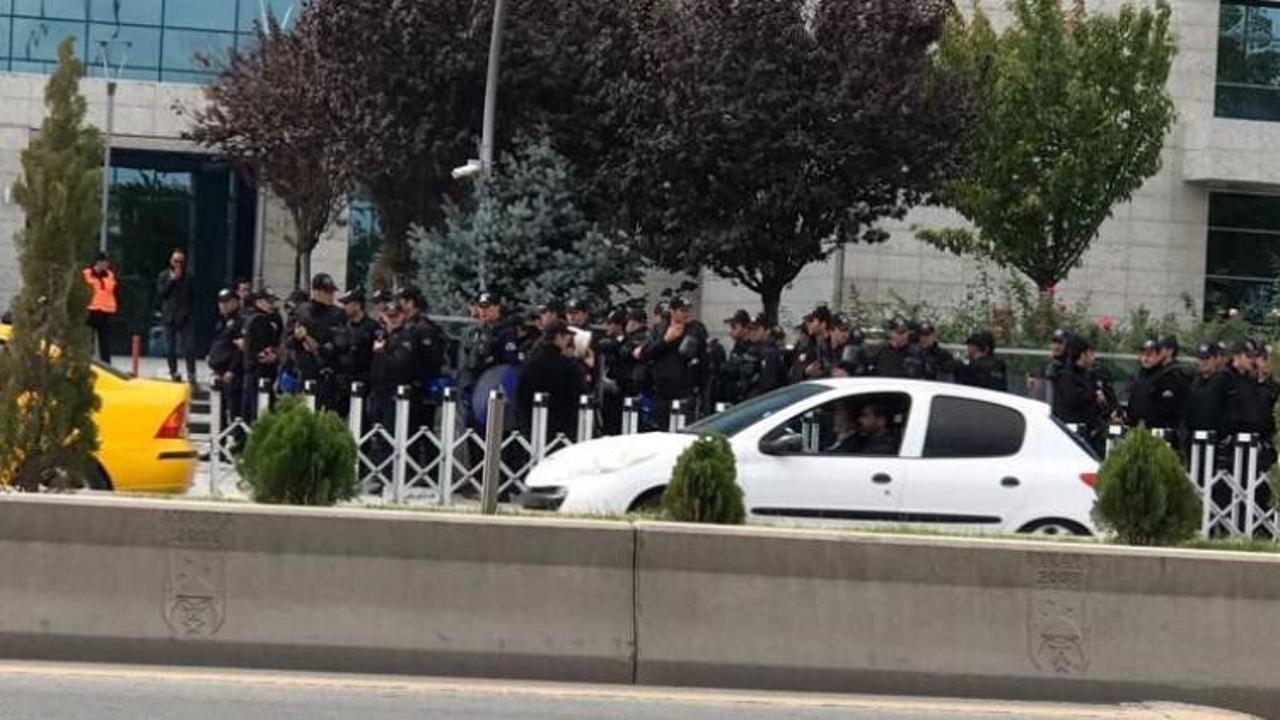 Ankara Büyükşehir Belediyesi'nde polis önlemi! 
