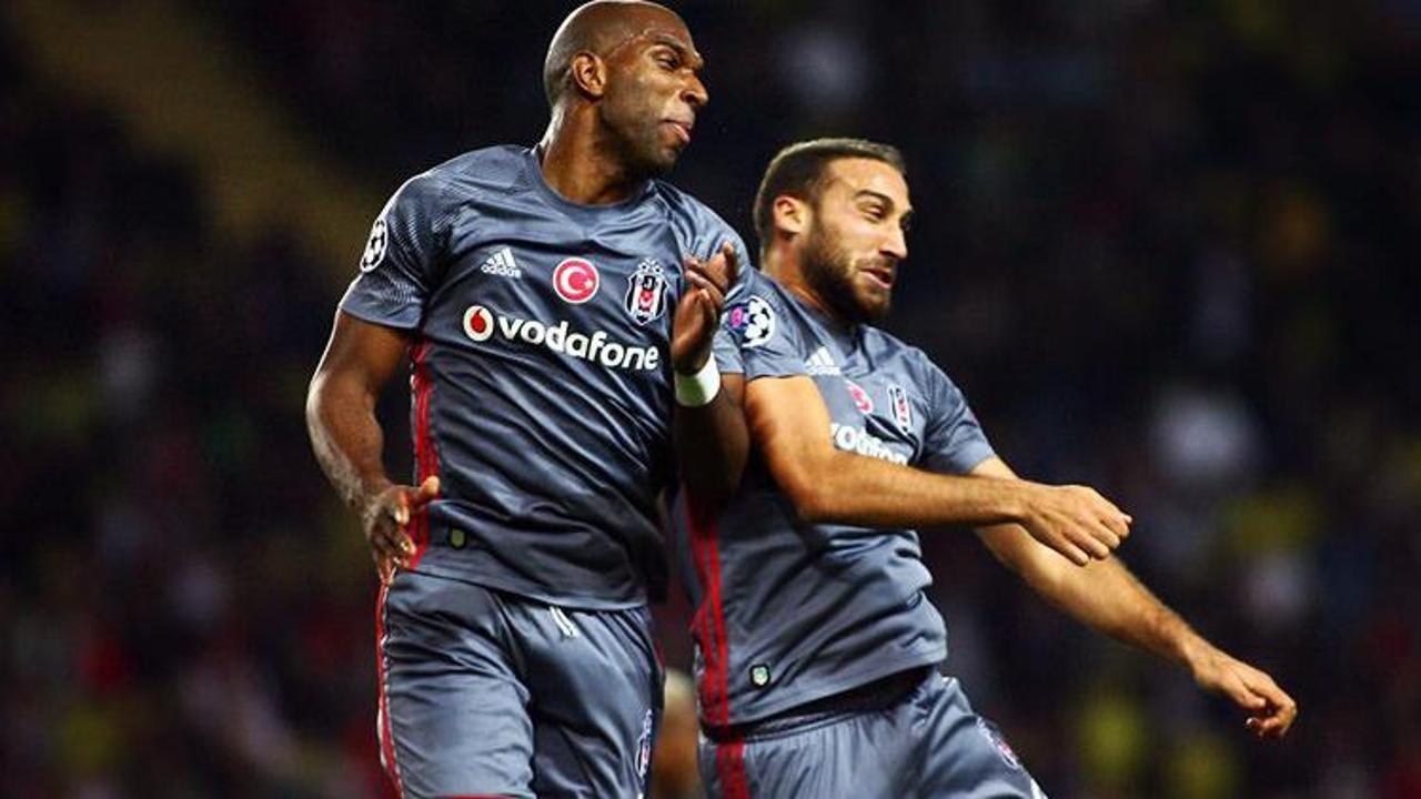 Ryan Babel'den Fenerbahçe paylaşımı