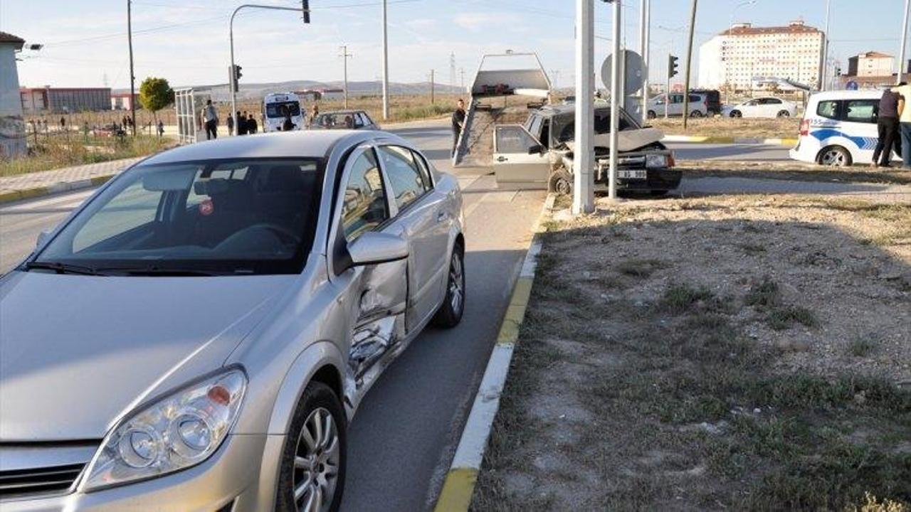 Afyonkarahisar'da trafik kazası: 1 yaralı