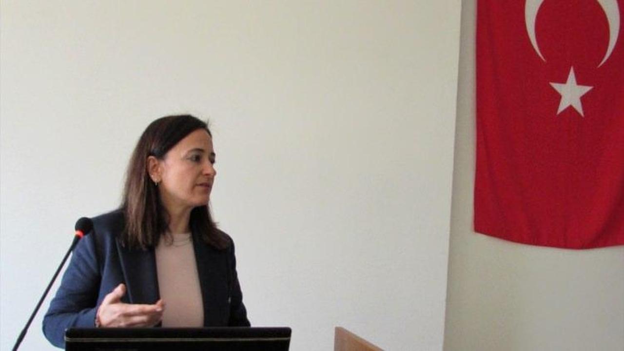 "Yabancı dil mi yabancılaşmış dil mi?" konferansı