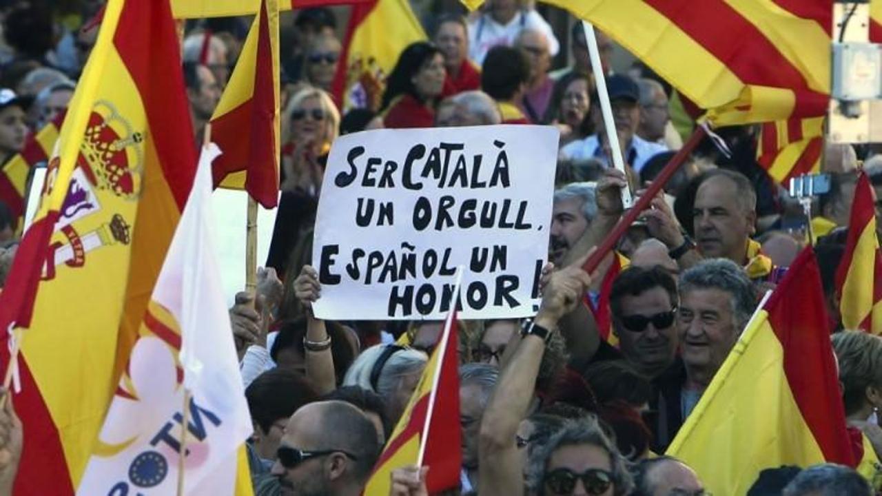 İspanya'da hareketli pazar! Halk sokağa indi