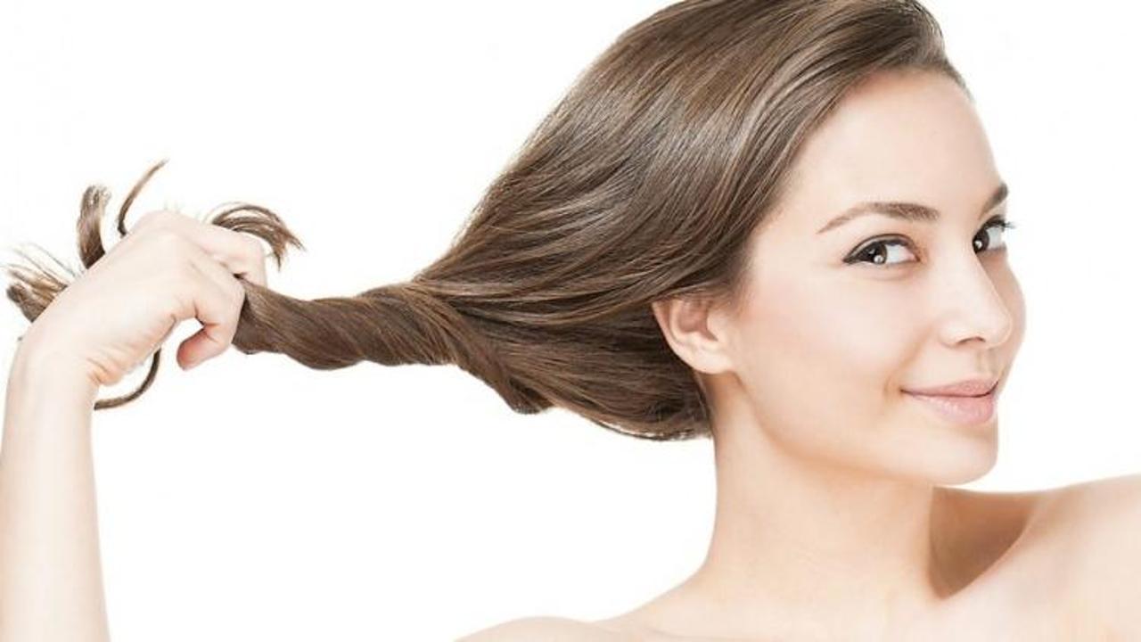 Sağlıklı sa&ccedil;lara sahip olmak i&ccedil;in 10 anahtar yiyecek!