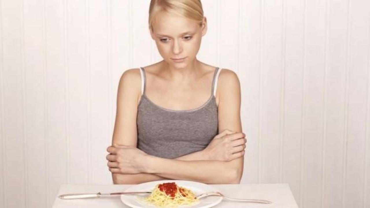 Anoreksiya nedir? Anoreksiya hastalığının gizli belirtileri...