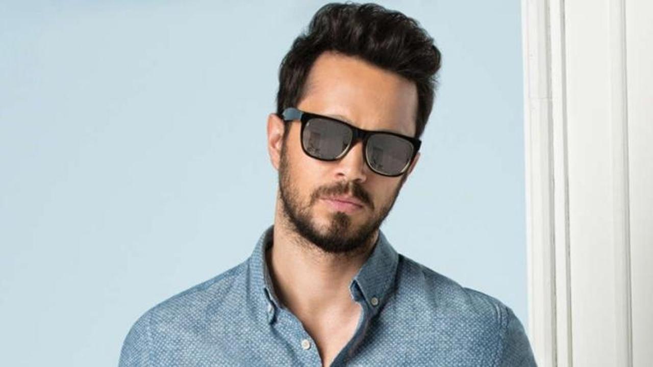 Murat Boz servetini o arabaya yatırdı! 