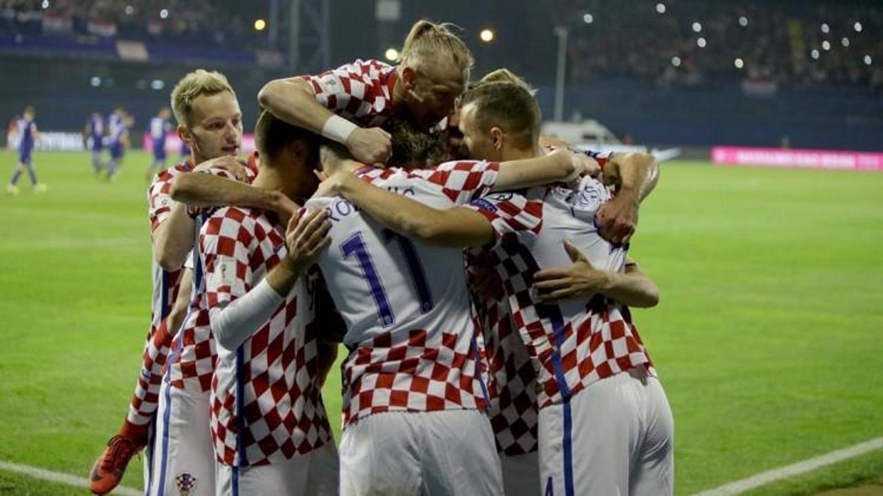 Hırvatistan gol şovla kapıyı araladı! 