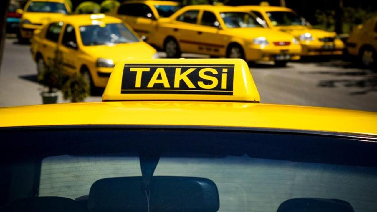 Turisti dolandıran taksiciye 10 yıl hapis