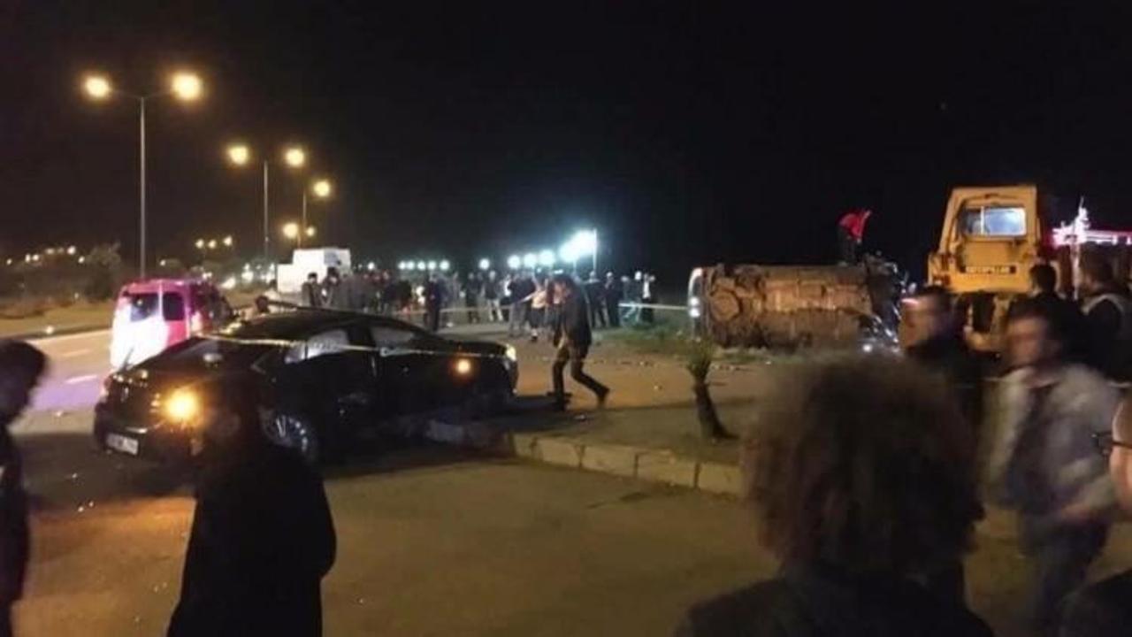 Erdoğan’ın korumalarını taşıyan minibüs kaza yaptı