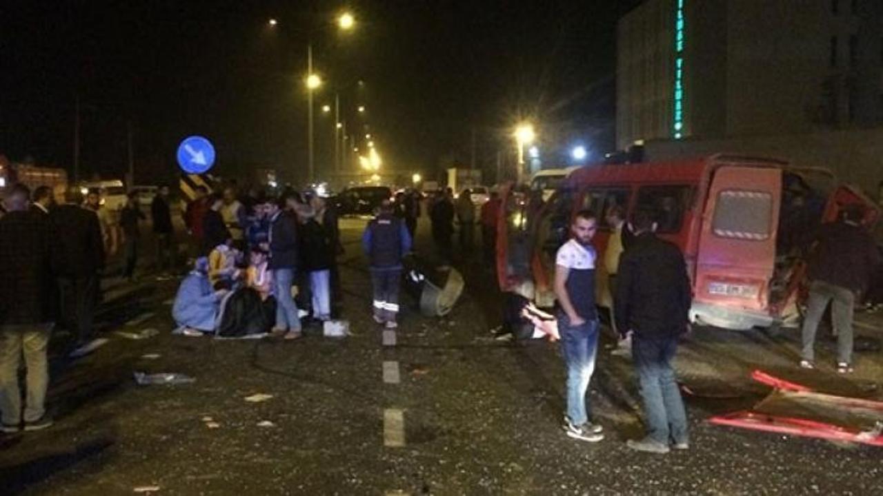 Samsun'da işçi servisi kaza yaptı