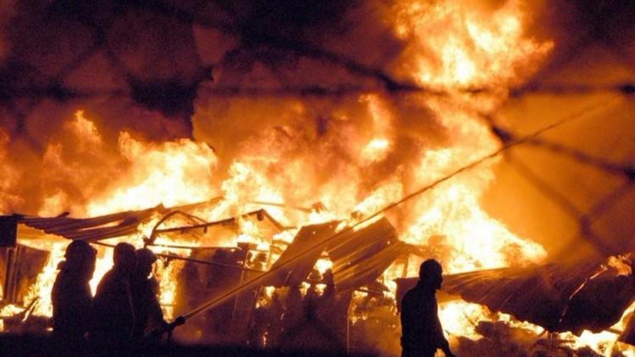 Fabrikada çıkan yangında 11 kişi öldü