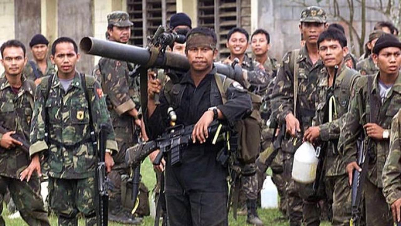 Filipinler'de Ebu Seyyaf rehineleri serbest kaldı