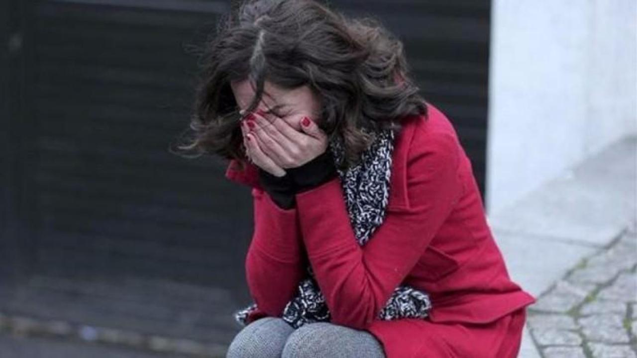 Gen&ccedil; mankeni ila&ccedil;la bayıltıp evini soydular!