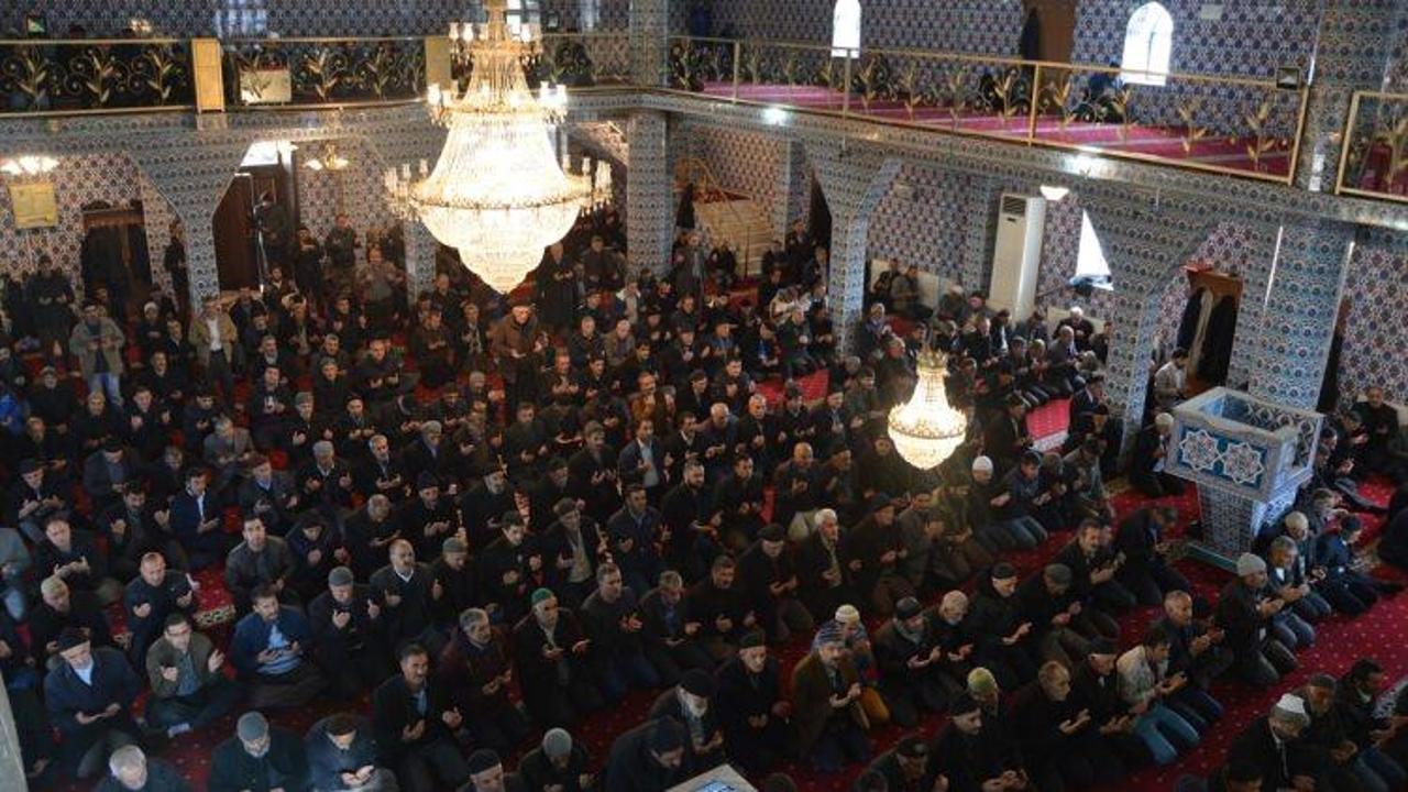Doğubayazıt'ta öldürülen imam için mevlit okutuldu