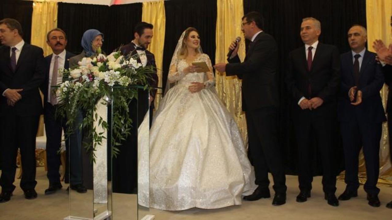 Ekonomi Bakanı Zeybekci nikah şahidi oldu 