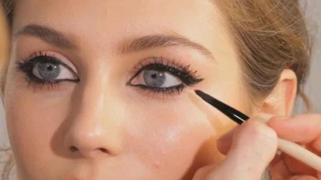 G&ouml;zleri b&uuml;y&uuml;k g&ouml;steren makyaj teknikleri
