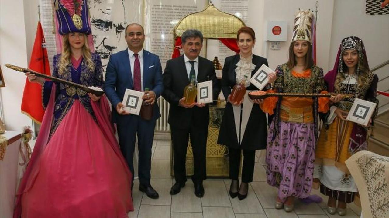 Osmanlı şerbetlerinin tarif kitabını çıkarttılar